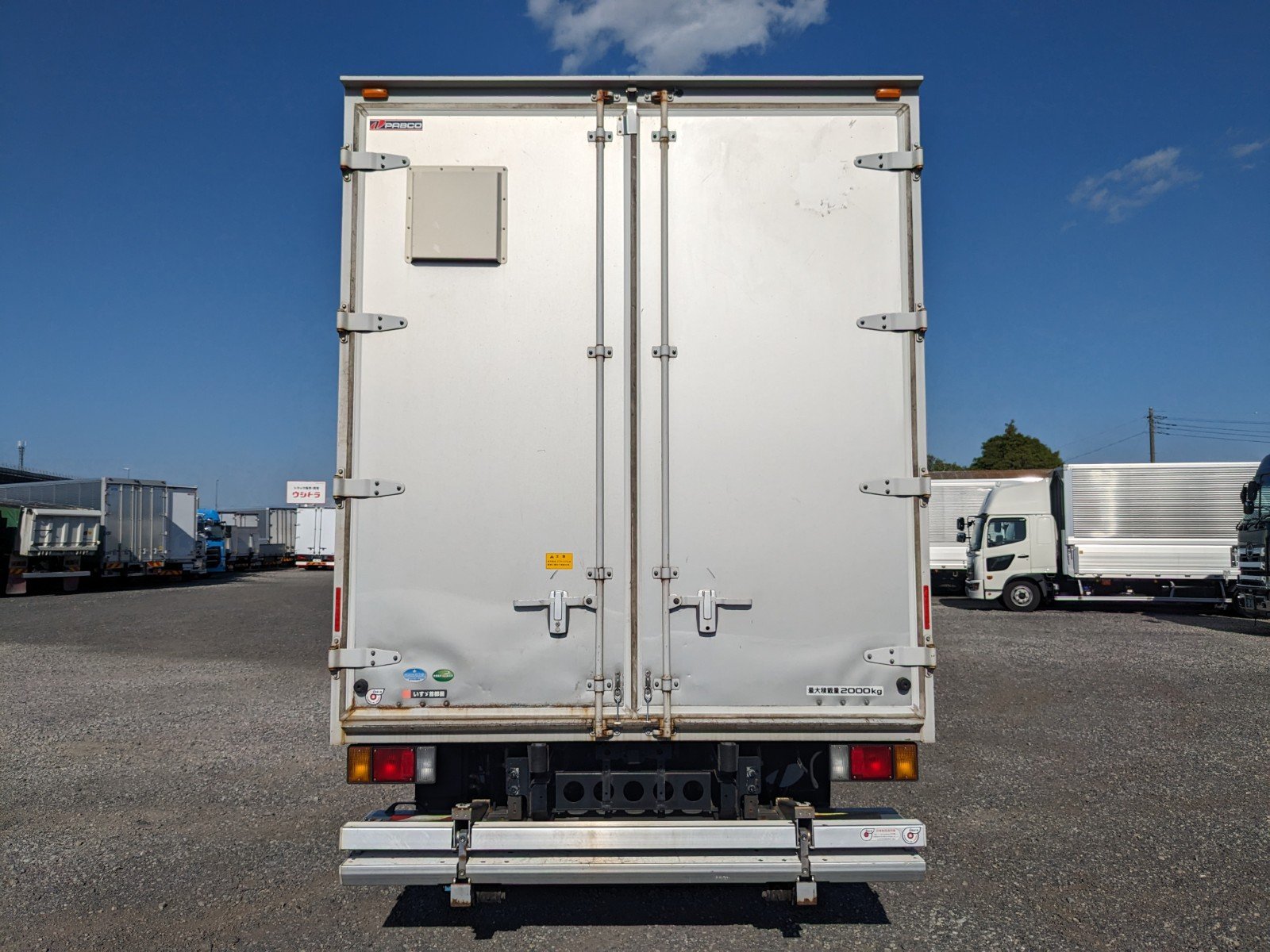 vehicle_image_20260513110713Eg4n8ytwQD.jpg
