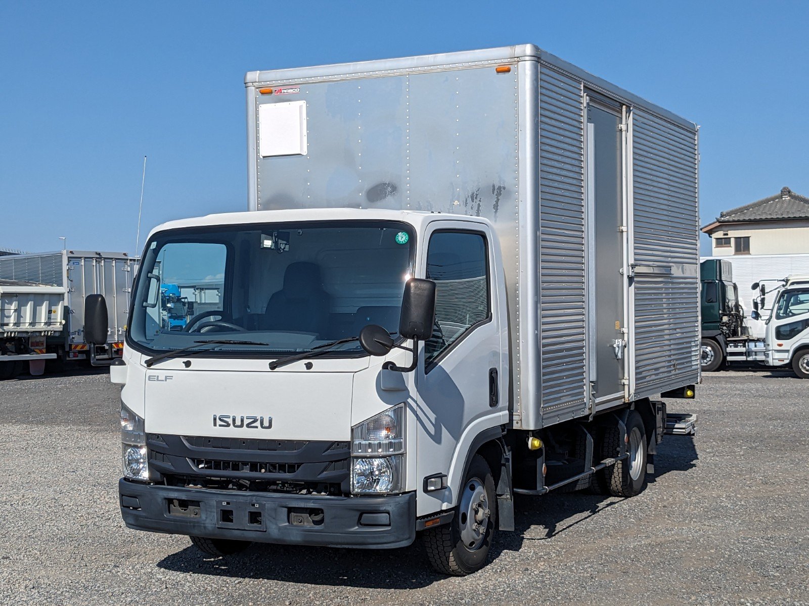 vehicle_image_20260513110713bz9pzHzT4U.jpg