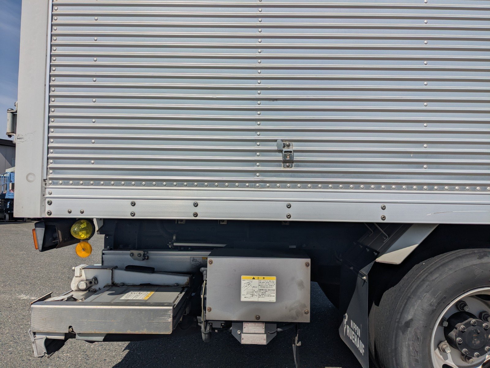 vehicle_image_2026050214060823SGZ0mTyv.jpg