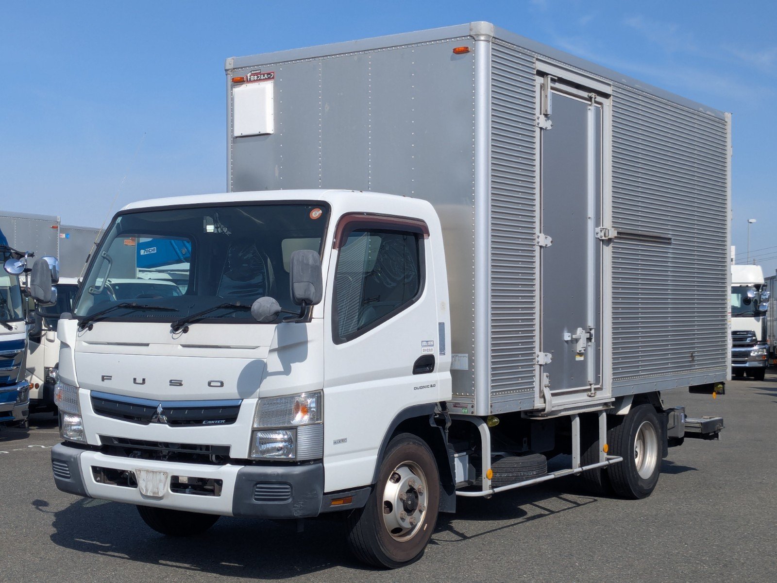 vehicle_image_20260502140608rA3ZFAxUWO.jpg