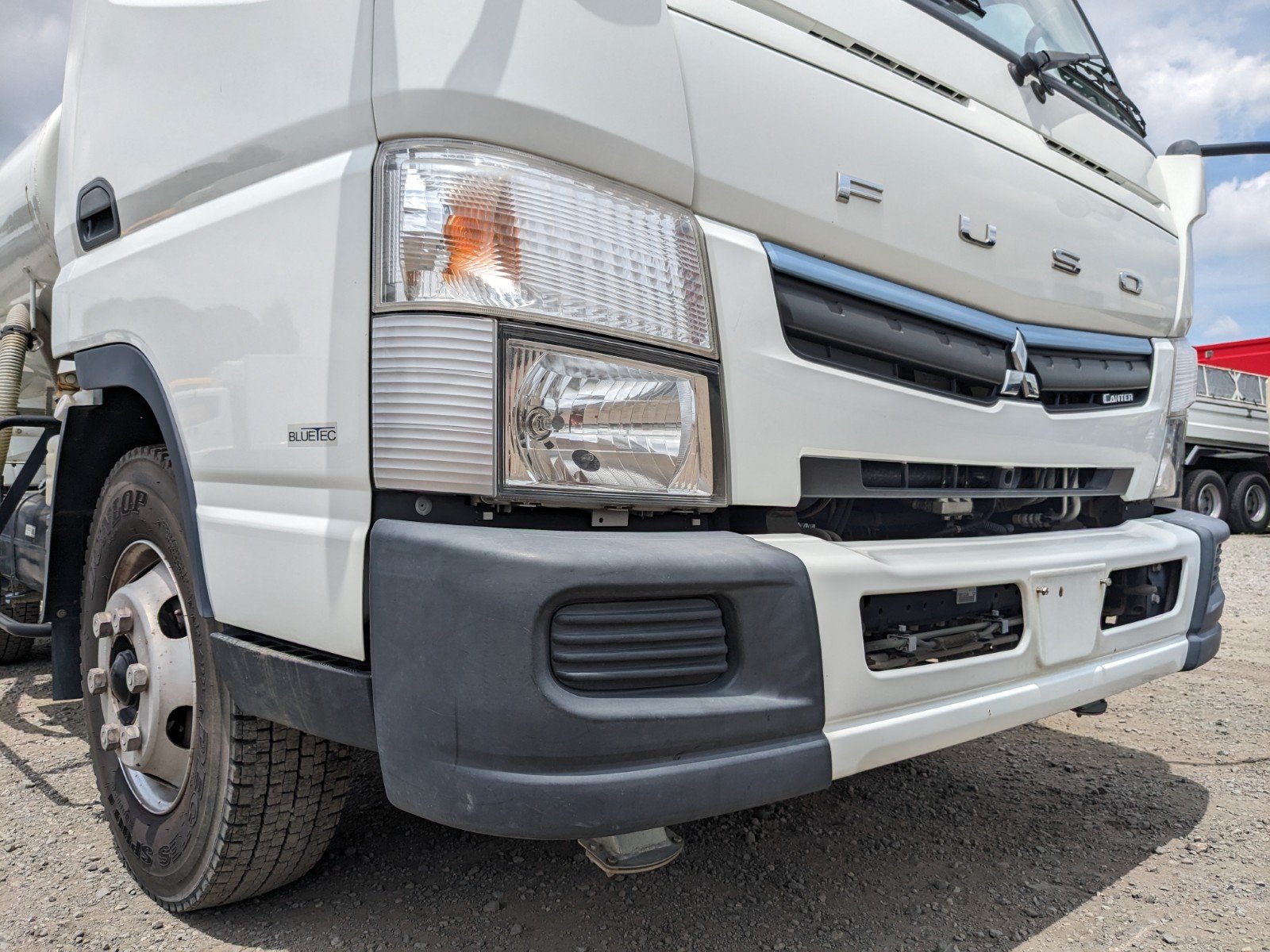 vehicle_image_202606061408379pH2B7lNUp.jpg