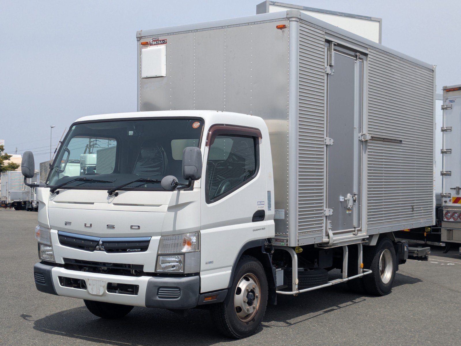 vehicle_image_20260502155849qQA7KlPKqv.jpg