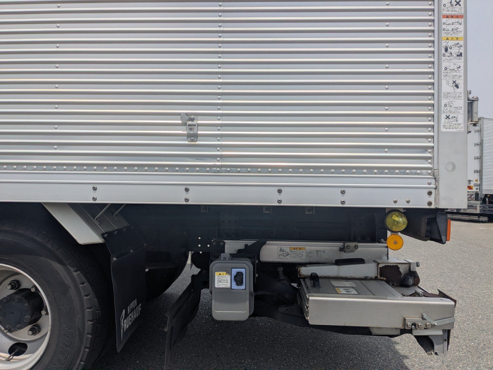 vehicle_image_20260502155849rdIl41Ljr1.jpg