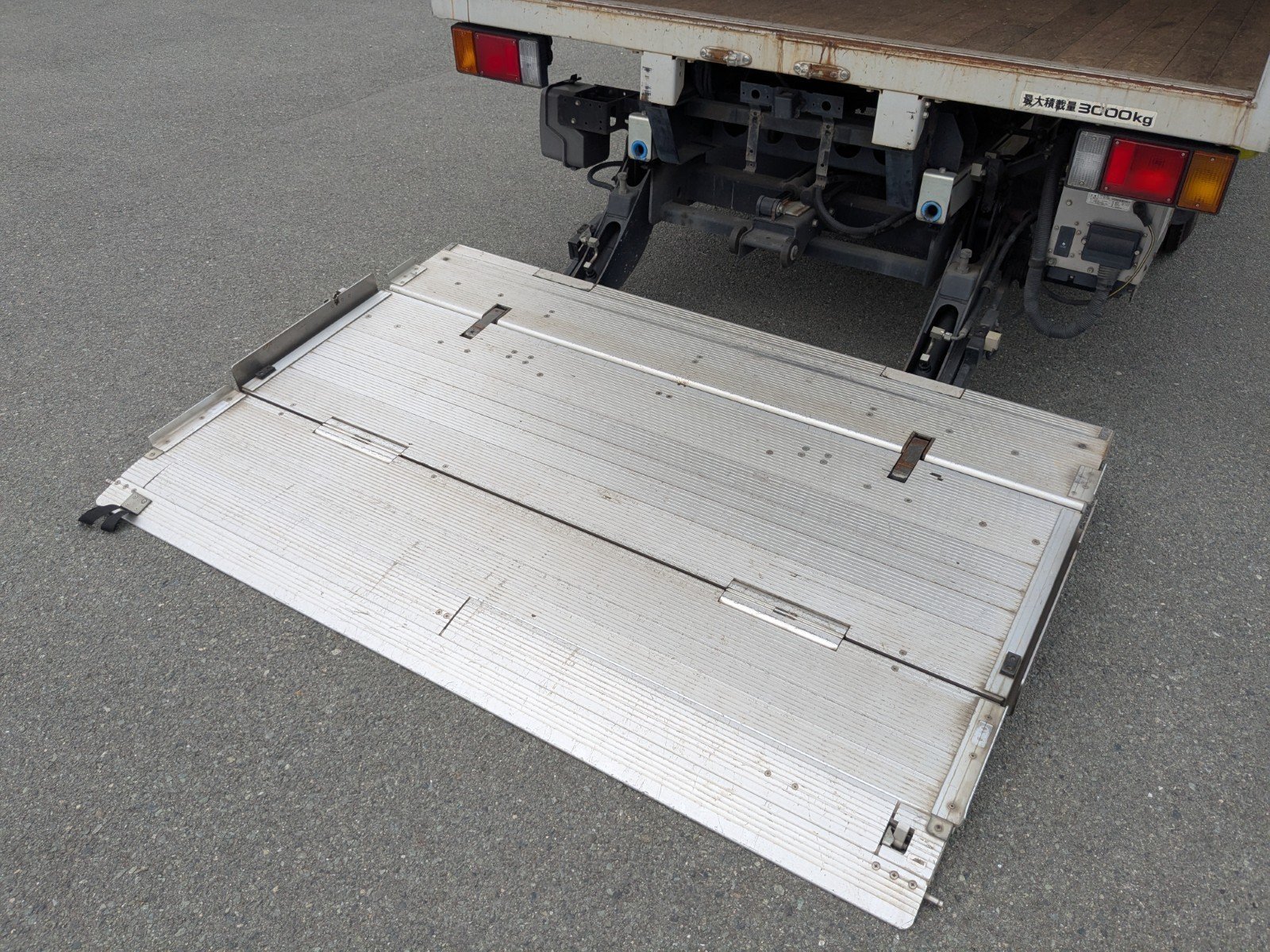 vehicle_image_20260423190340EyBYhMY7Ru.jpg
