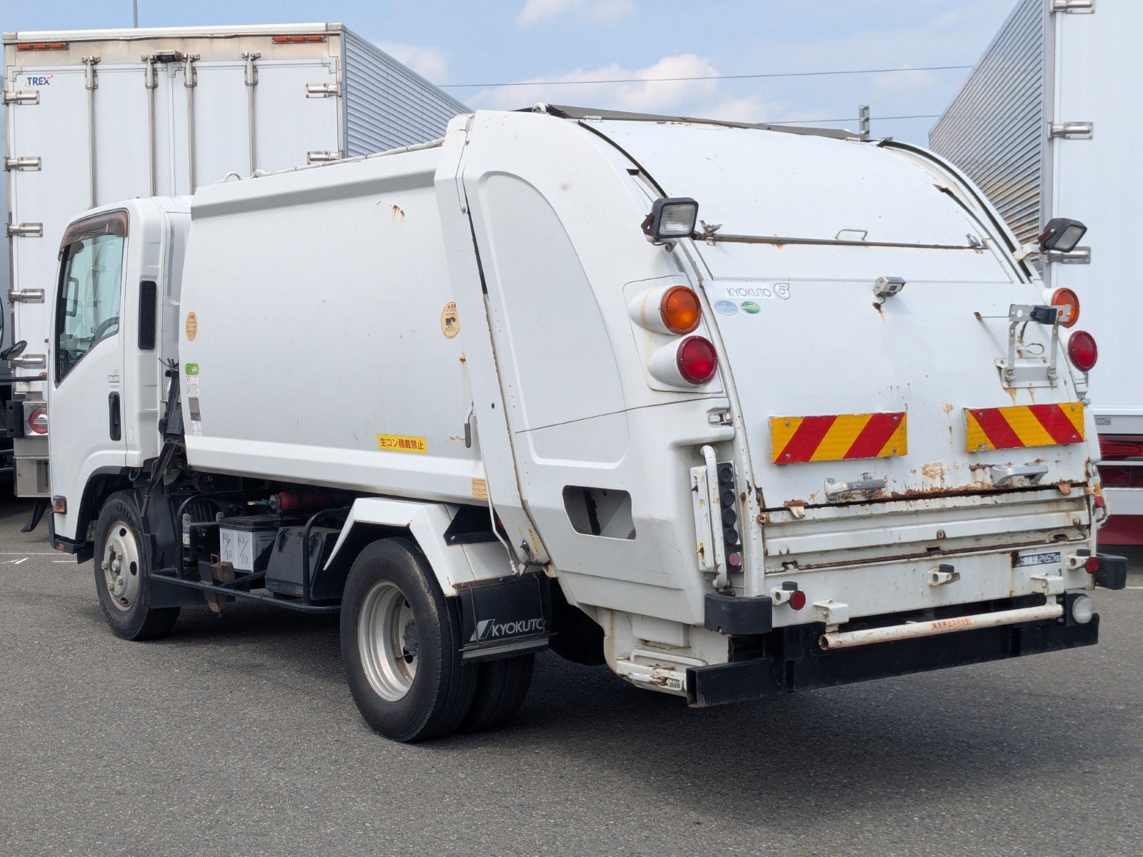 vehicle_image_20260501095843BgcEWrWJWR.jpg