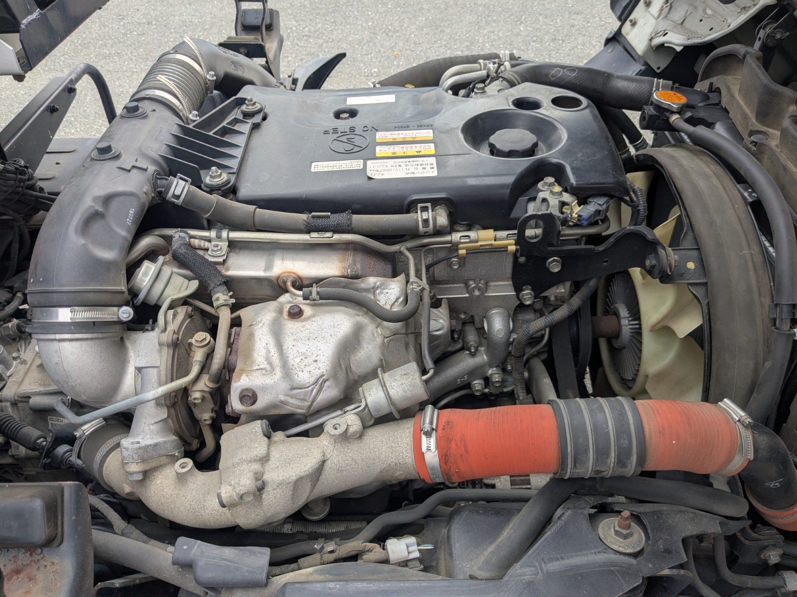 vehicle_image_20260501095843dc0fnrXhoV.jpg