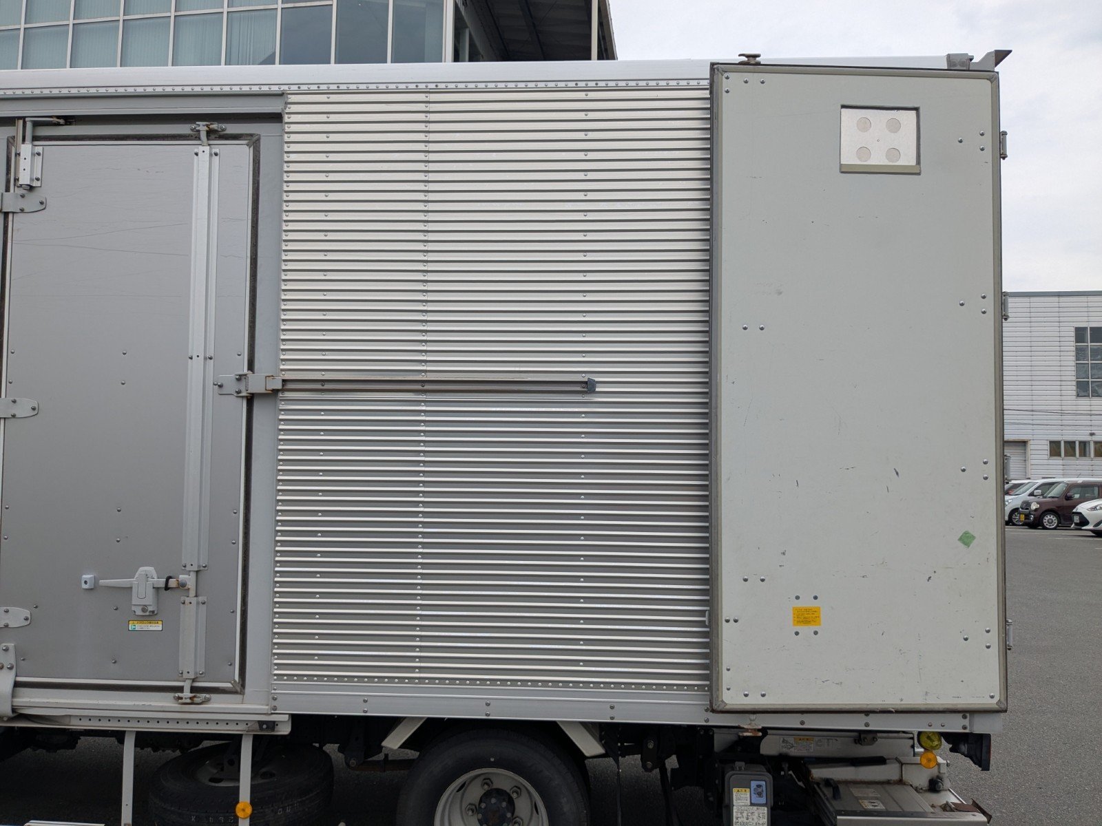 vehicle_image_202604231855187brIkEfjOh.jpg