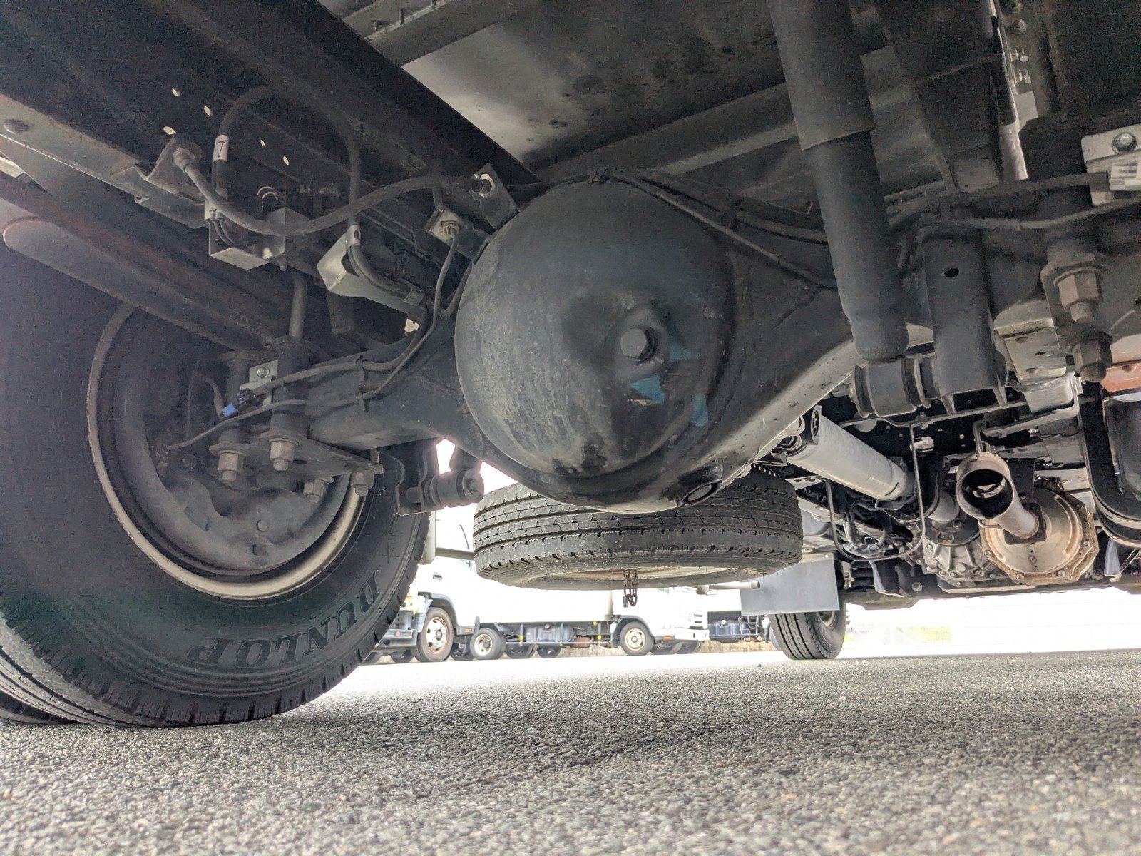 vehicle_image_20260423185518XurXy5ihS1.jpg