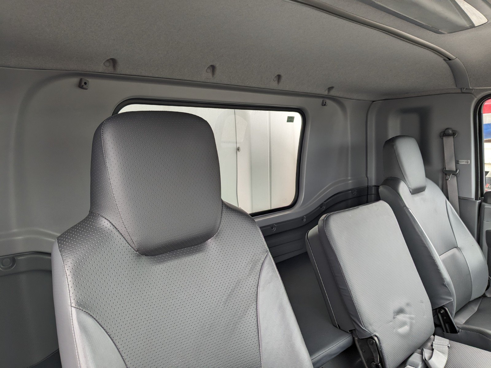 vehicle_image_20260612101330uZu8BbzZCD.jpg