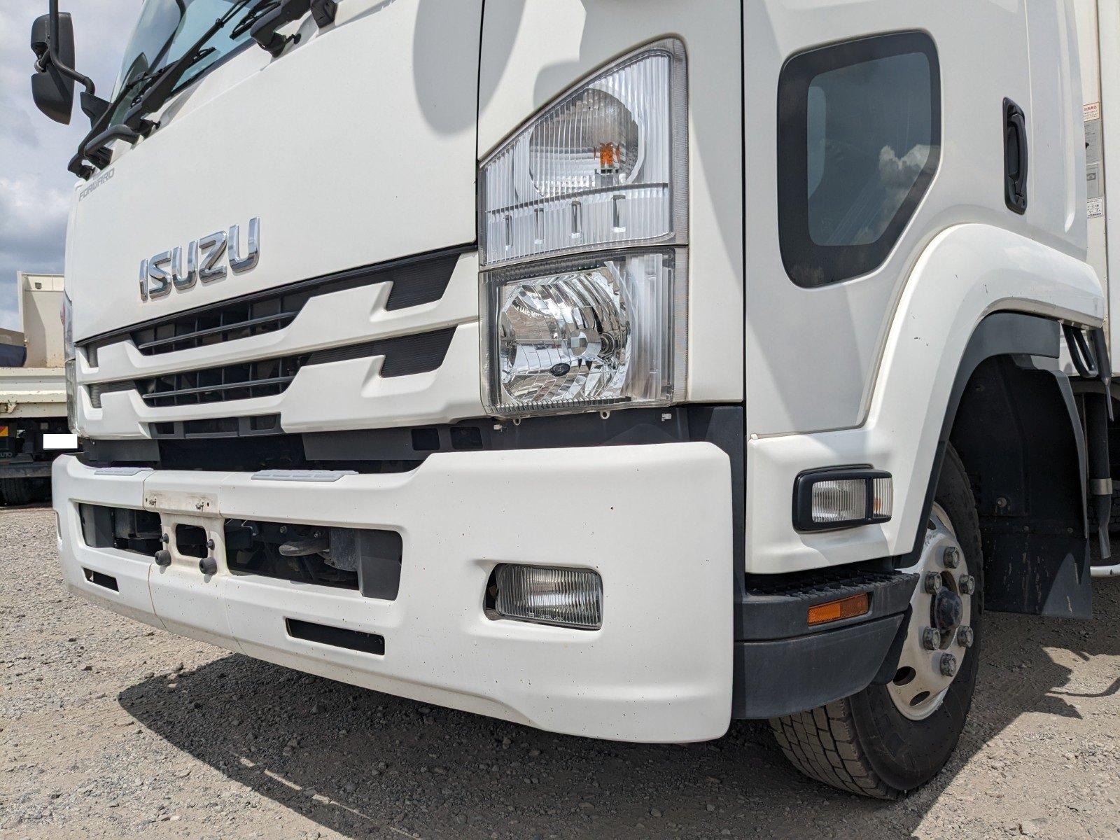 vehicle_image_202606061340356nVSMoEAuZ.jpg