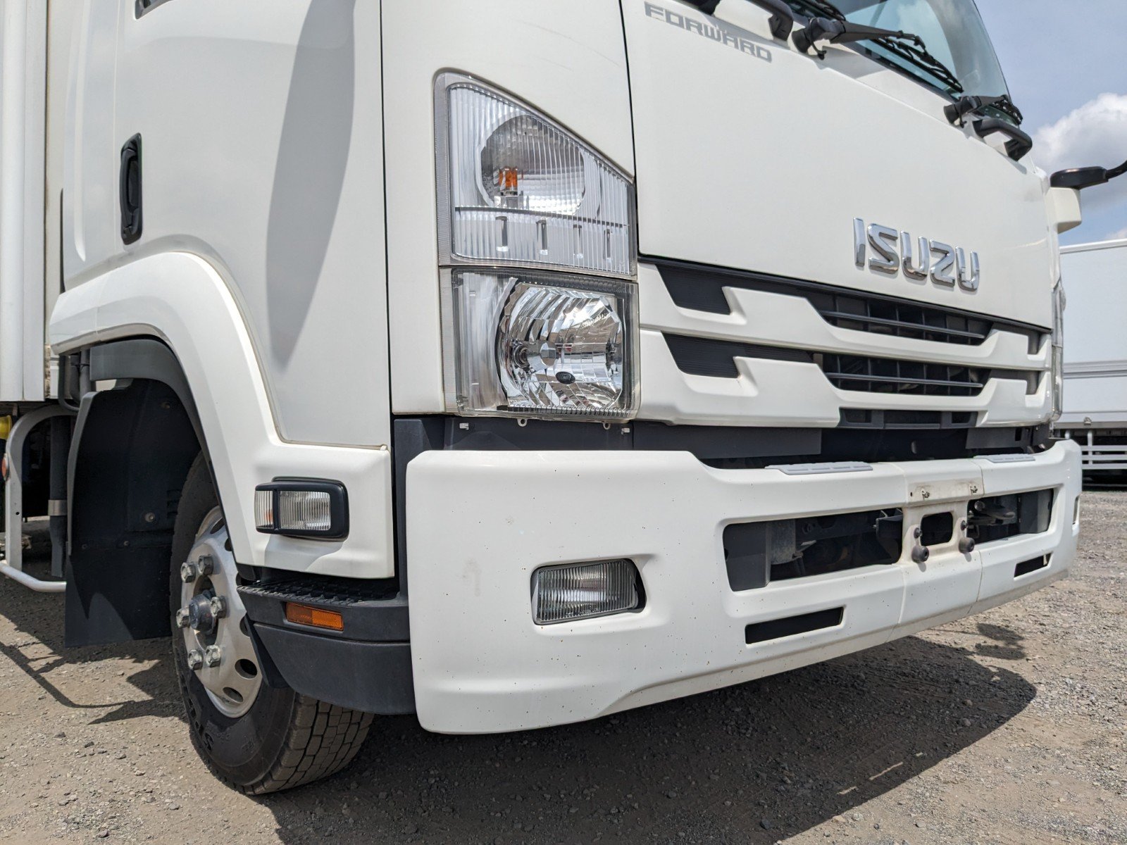 vehicle_image_20260606134035KvtHNnL6GH.jpg