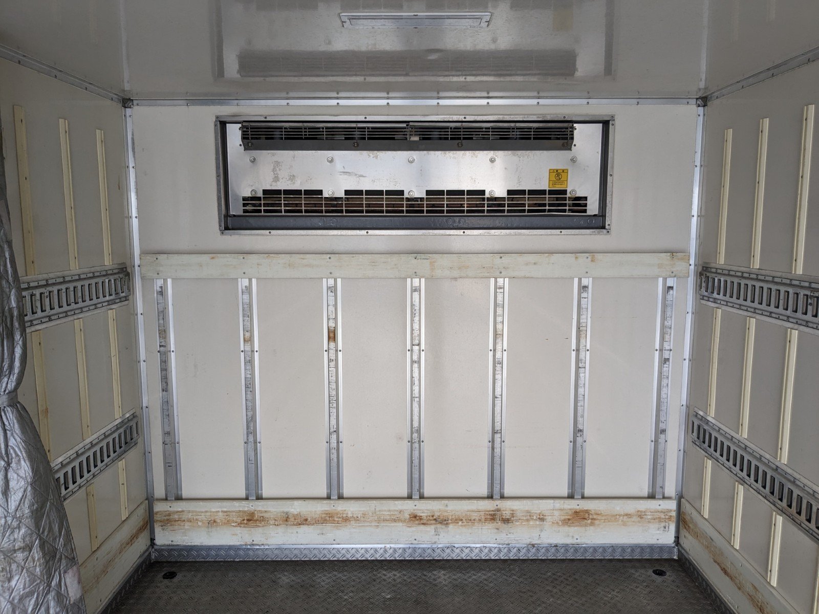 vehicle_image_20260606134035pJHAKgPbOG.jpg