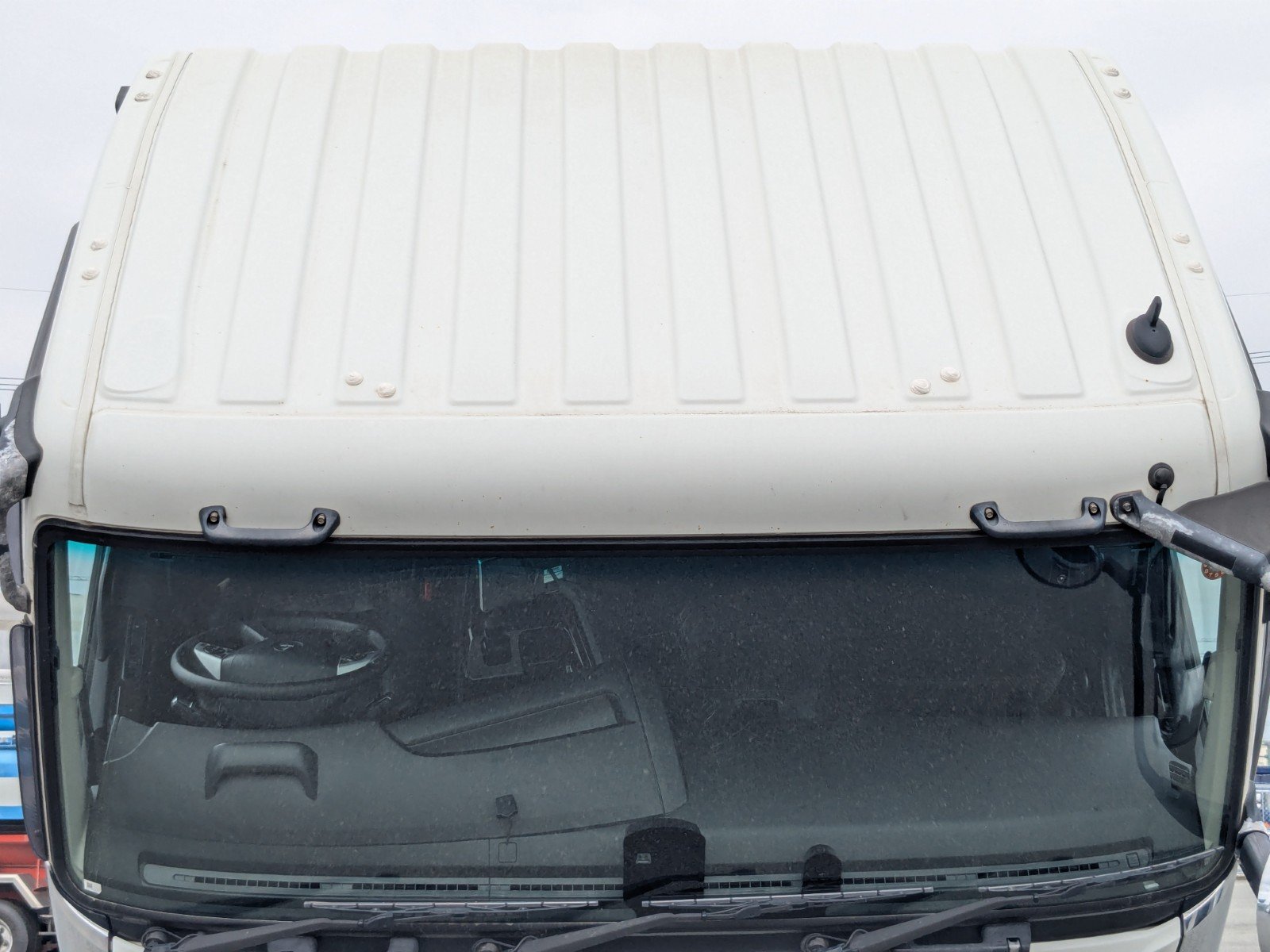 vehicle_image_20260527132524MxBEBsyfk2.jpg