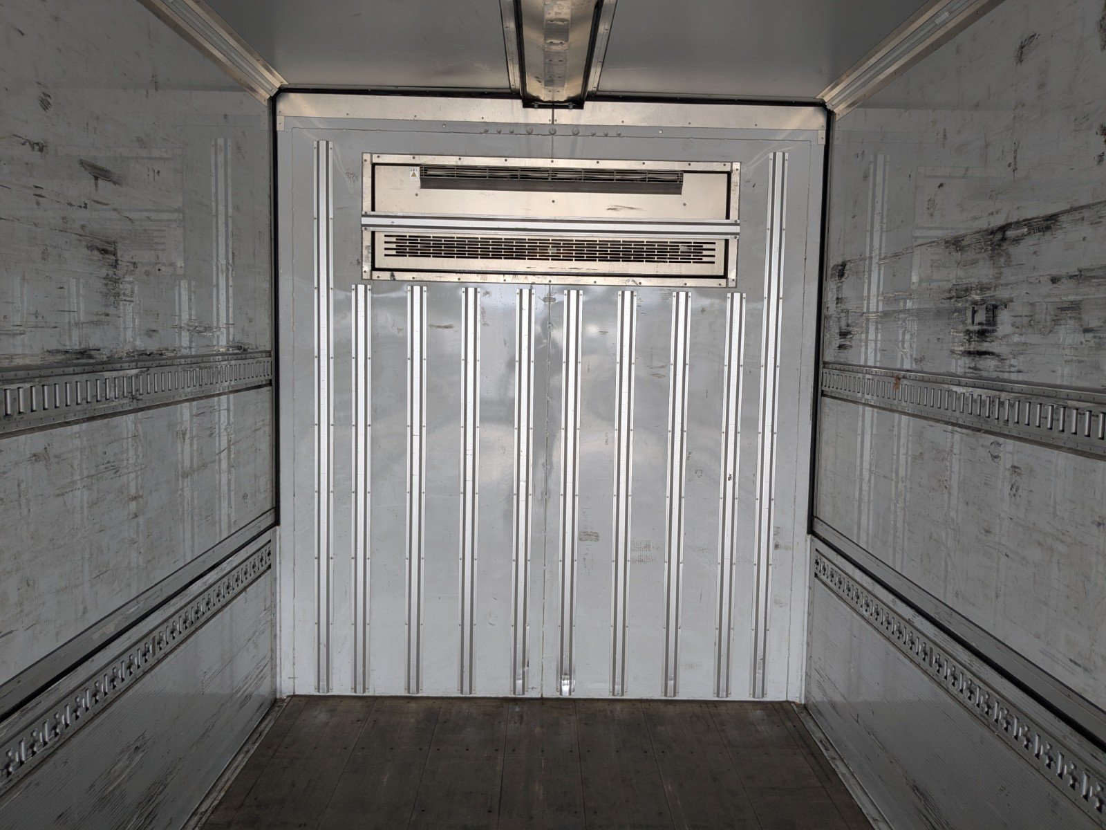 vehicle_image_20260527132524a3FHovO11q.jpg