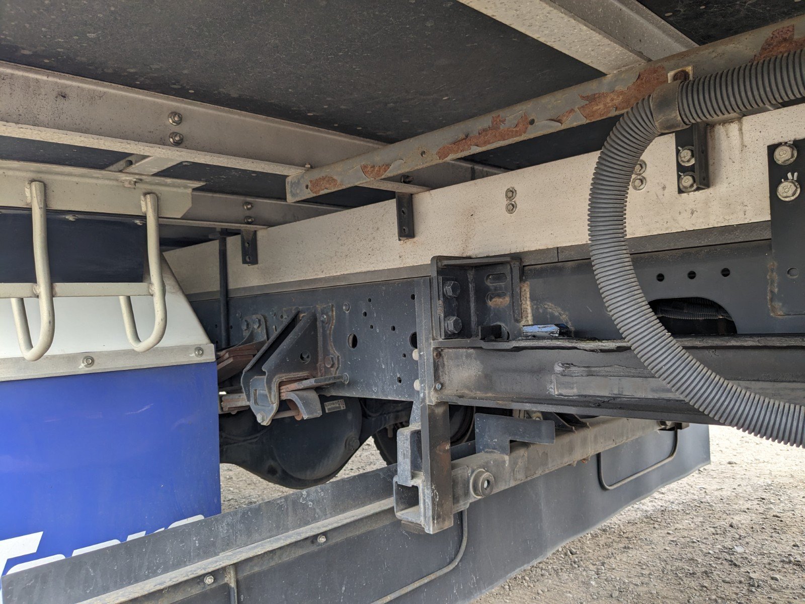 vehicle_image_20260612102043fD0gvZhDFf.jpg