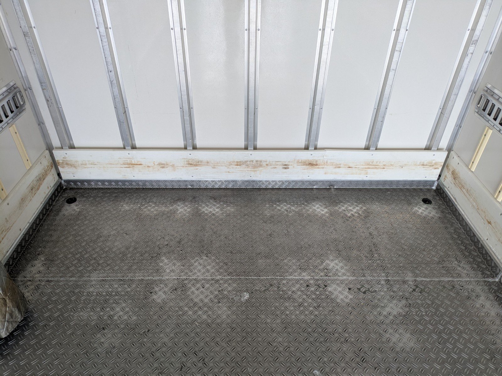 vehicle_image_20260422152904R4gl9YHpPQ.jpg