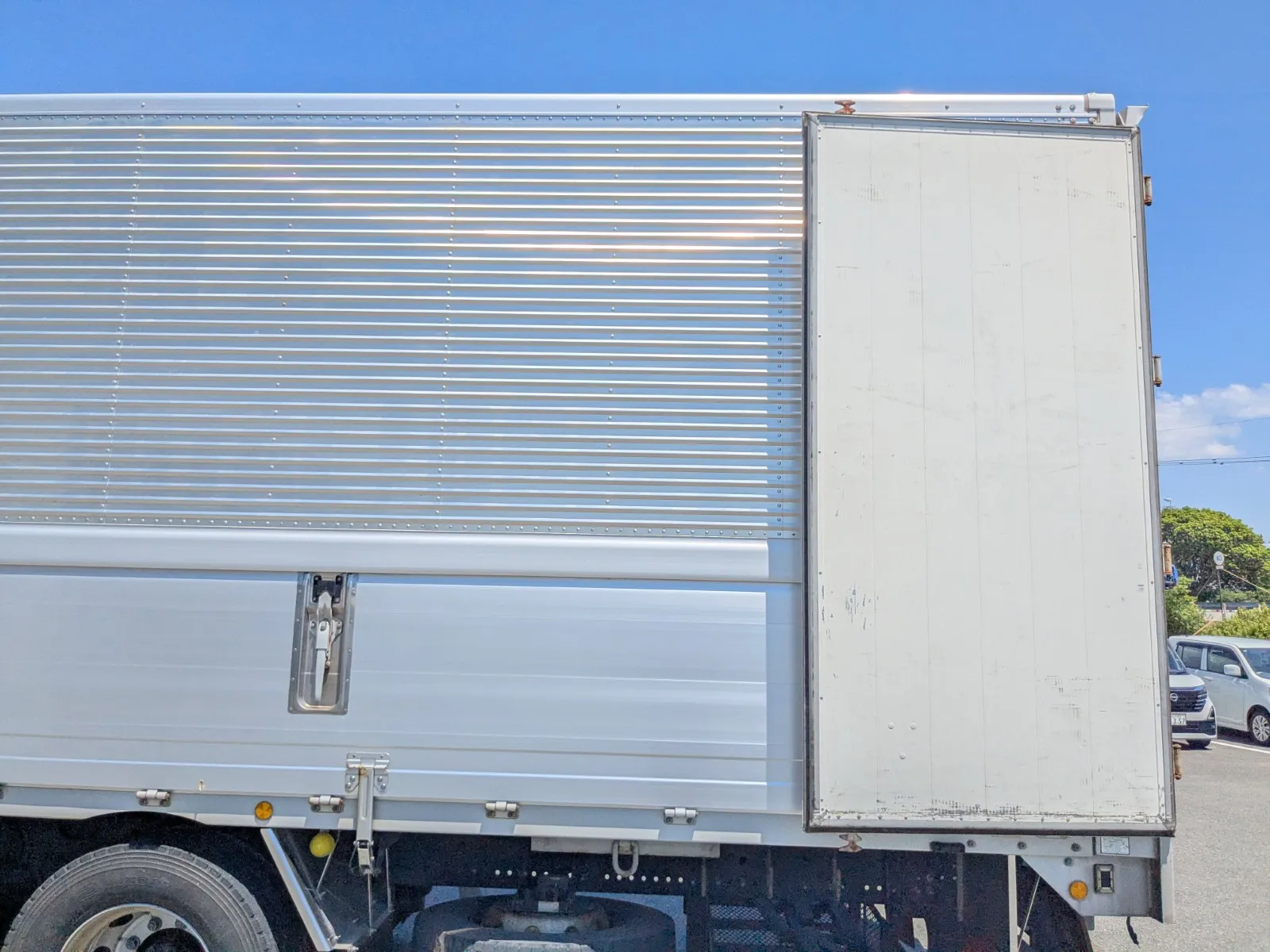 vehicle_image_20260630103026ufEFJRBz6T.webp