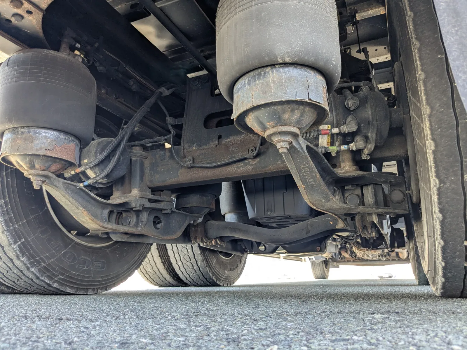 vehicle_image_20260630103028yAXE73M9B1.webp