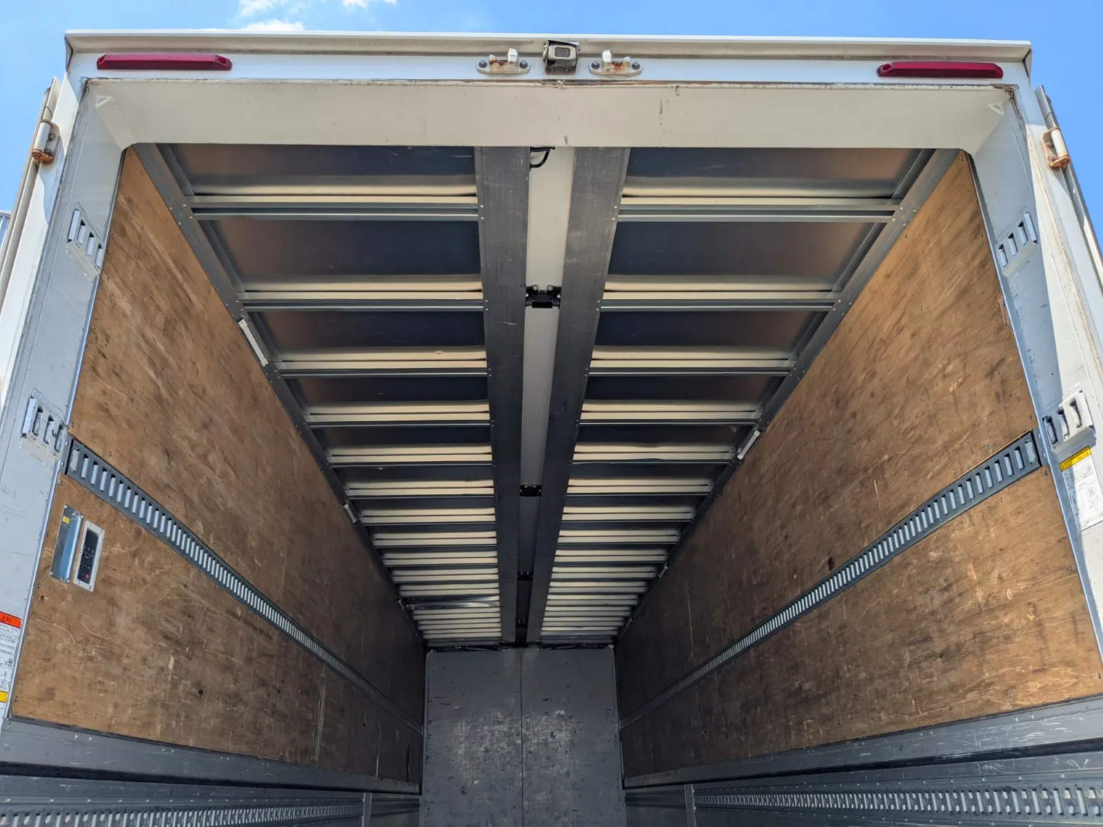 vehicle_image_20260630103030PC9if8rwpm.webp