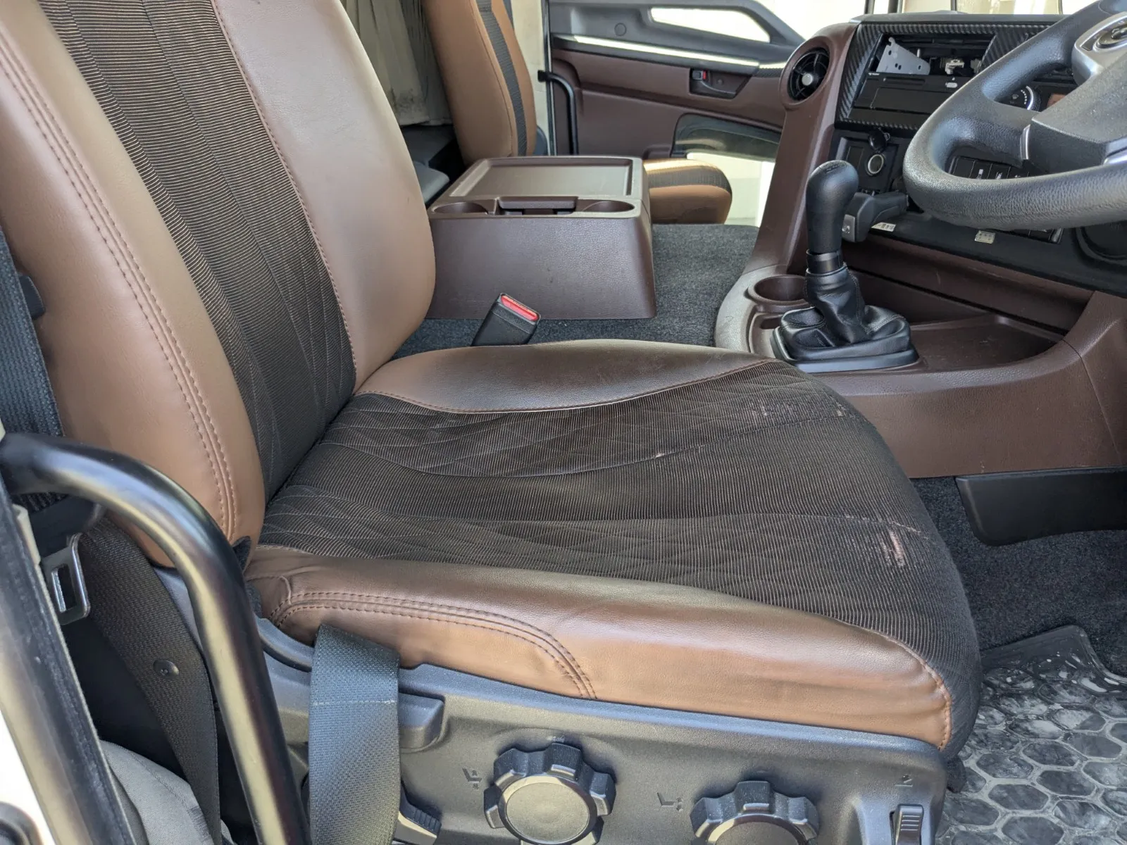 vehicle_image_20260630103035WIaaAqZz8Z.webp
