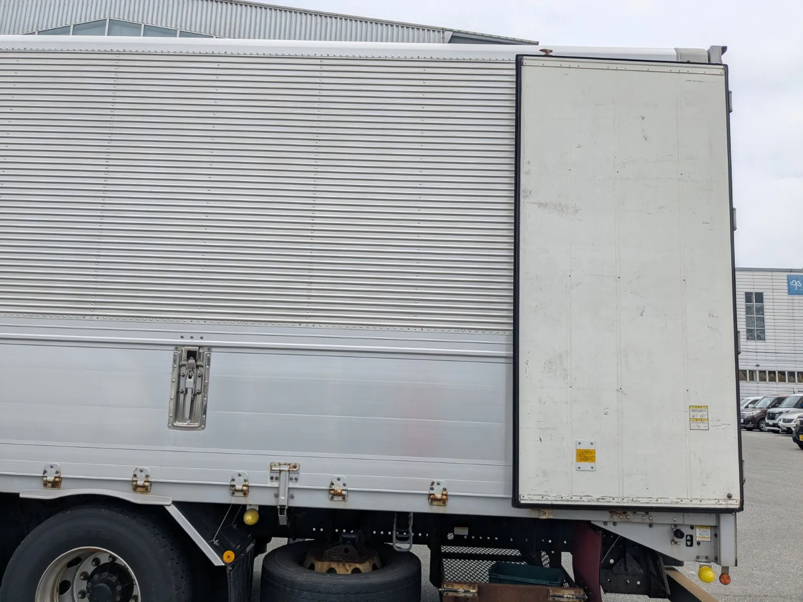 vehicle_image_20260701103238KvYbZI48rW.webp