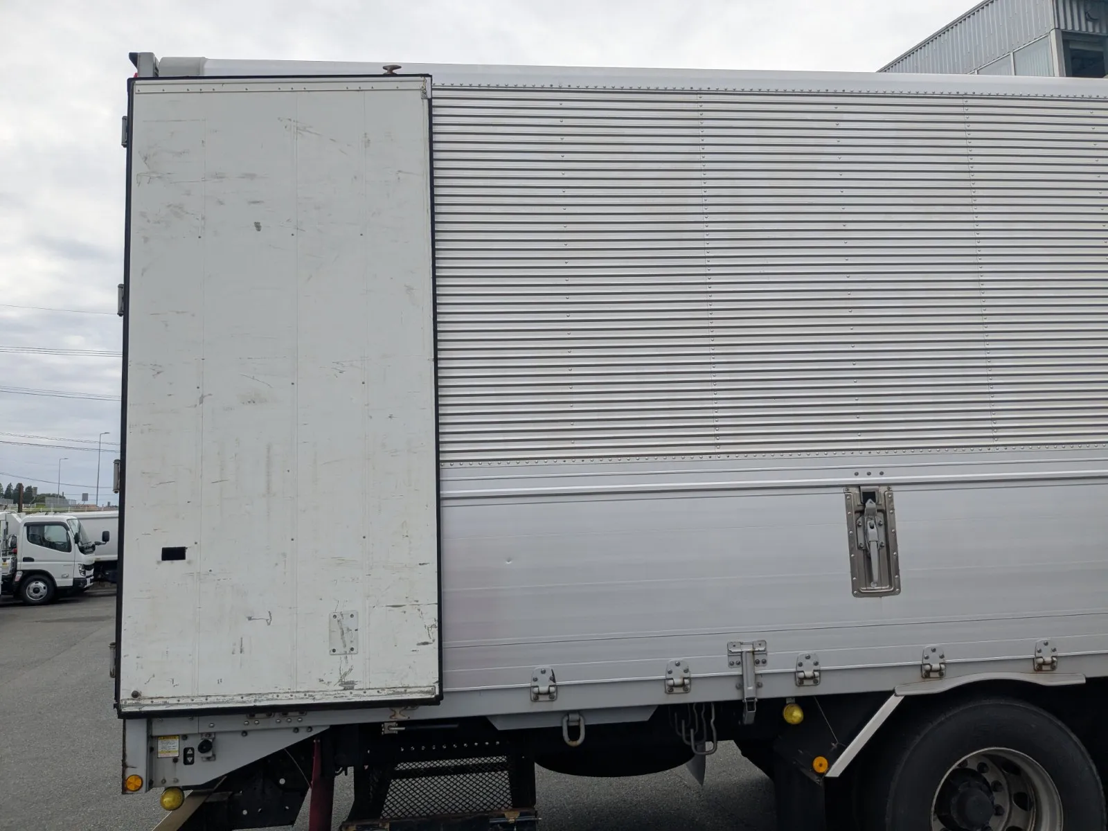 vehicle_image_202607011041240jsLSQRuuj.webp