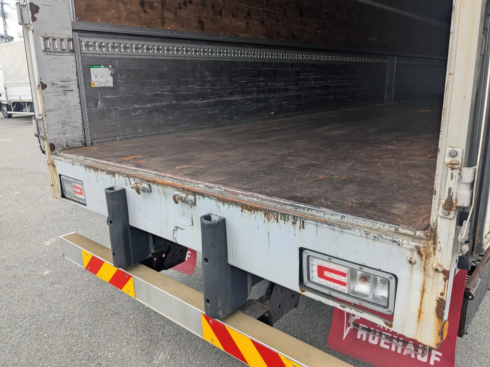 vehicle_image_202607011041265n0KAZT3sD.webp