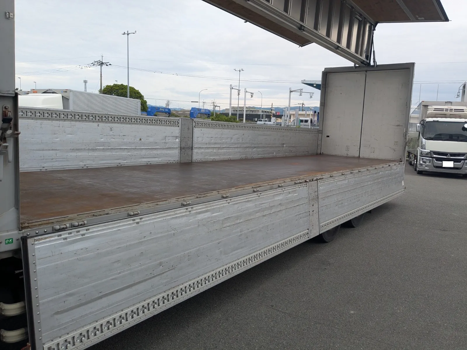 vehicle_image_20260701104130reibMfTx55.webp