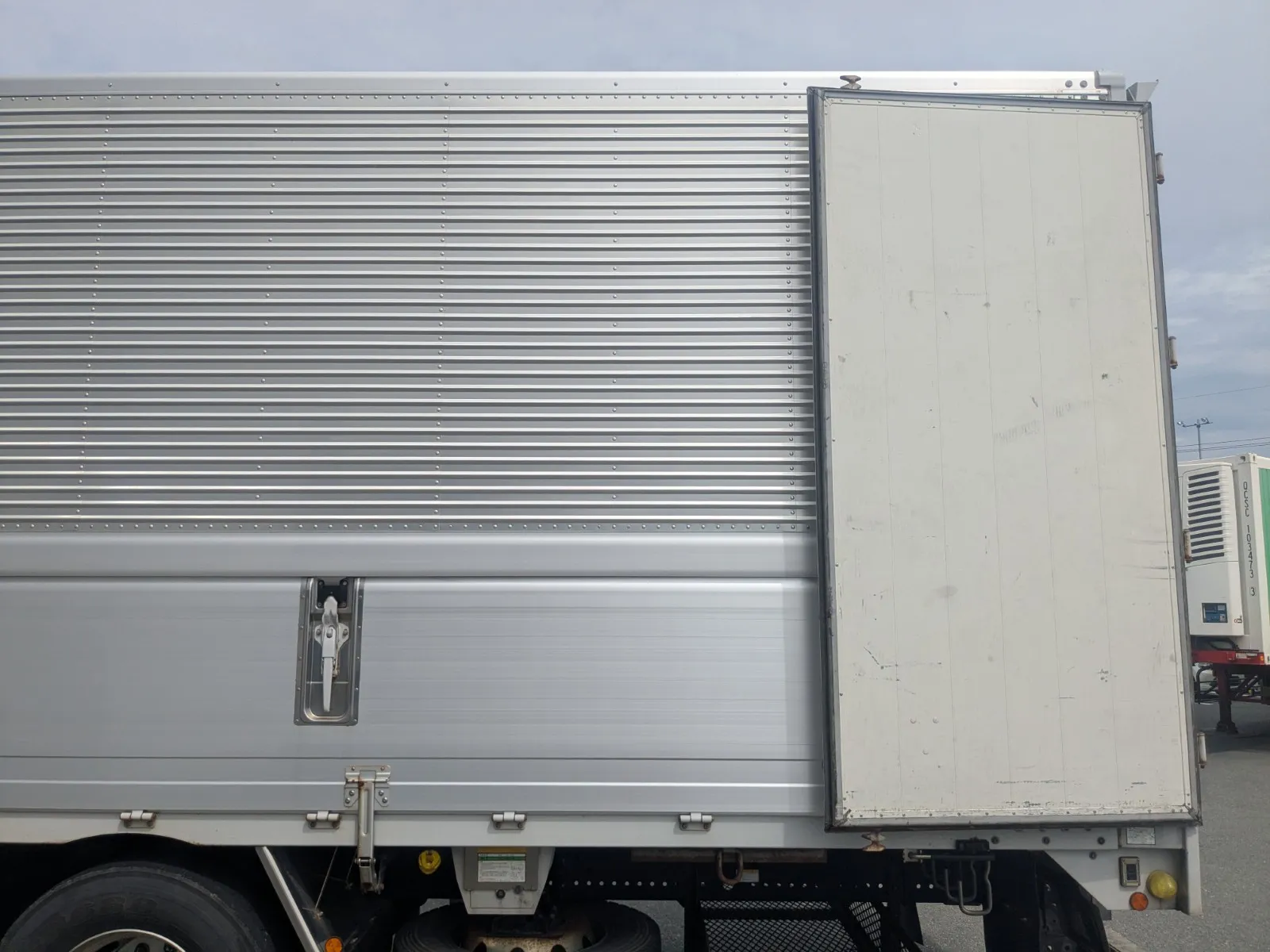 vehicle_image_2026070111042986AwmqQ9GG.webp