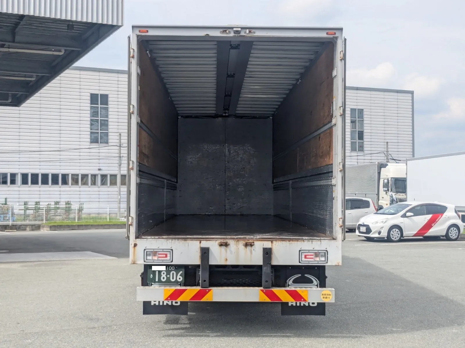 vehicle_image_20260701110429Olw18Ptn2i.webp