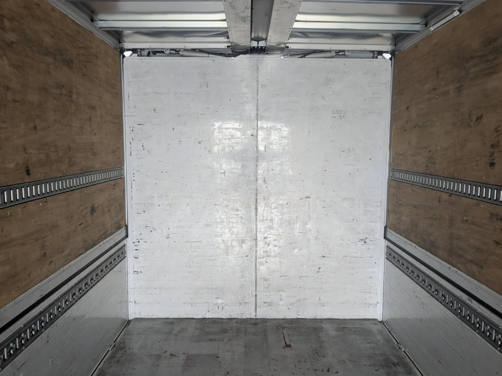 vehicle_image_20260701110433boCzDMBQzD.webp
