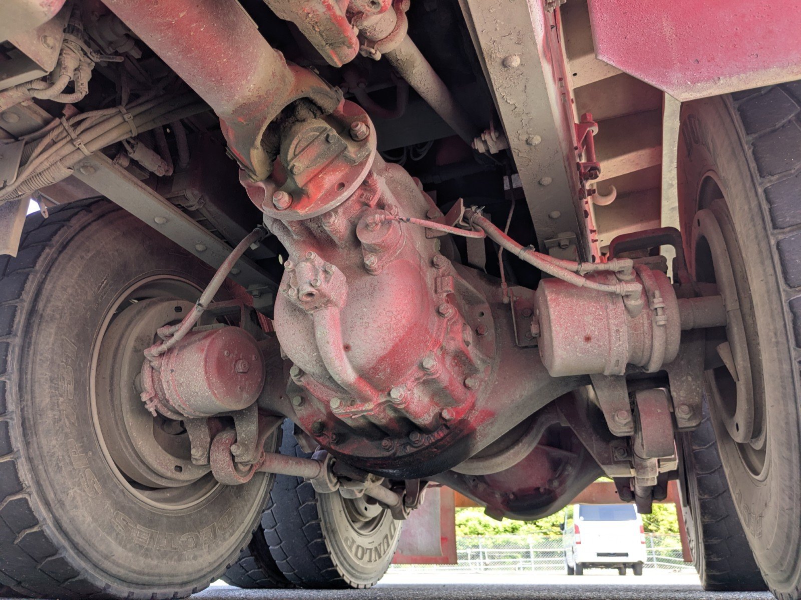 vehicle_image_20260515101934EKCKgp1x5z.jpg