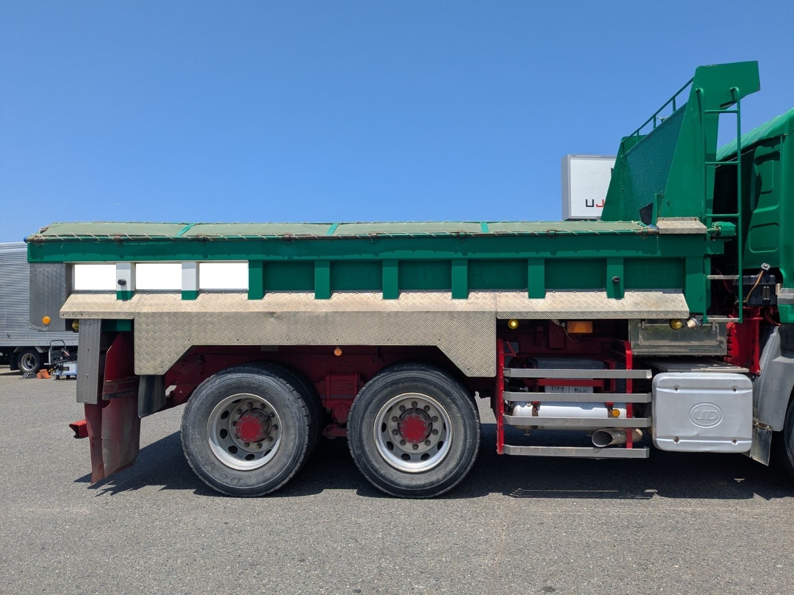 vehicle_image_20260515101934oYWlF2vUtG.jpg