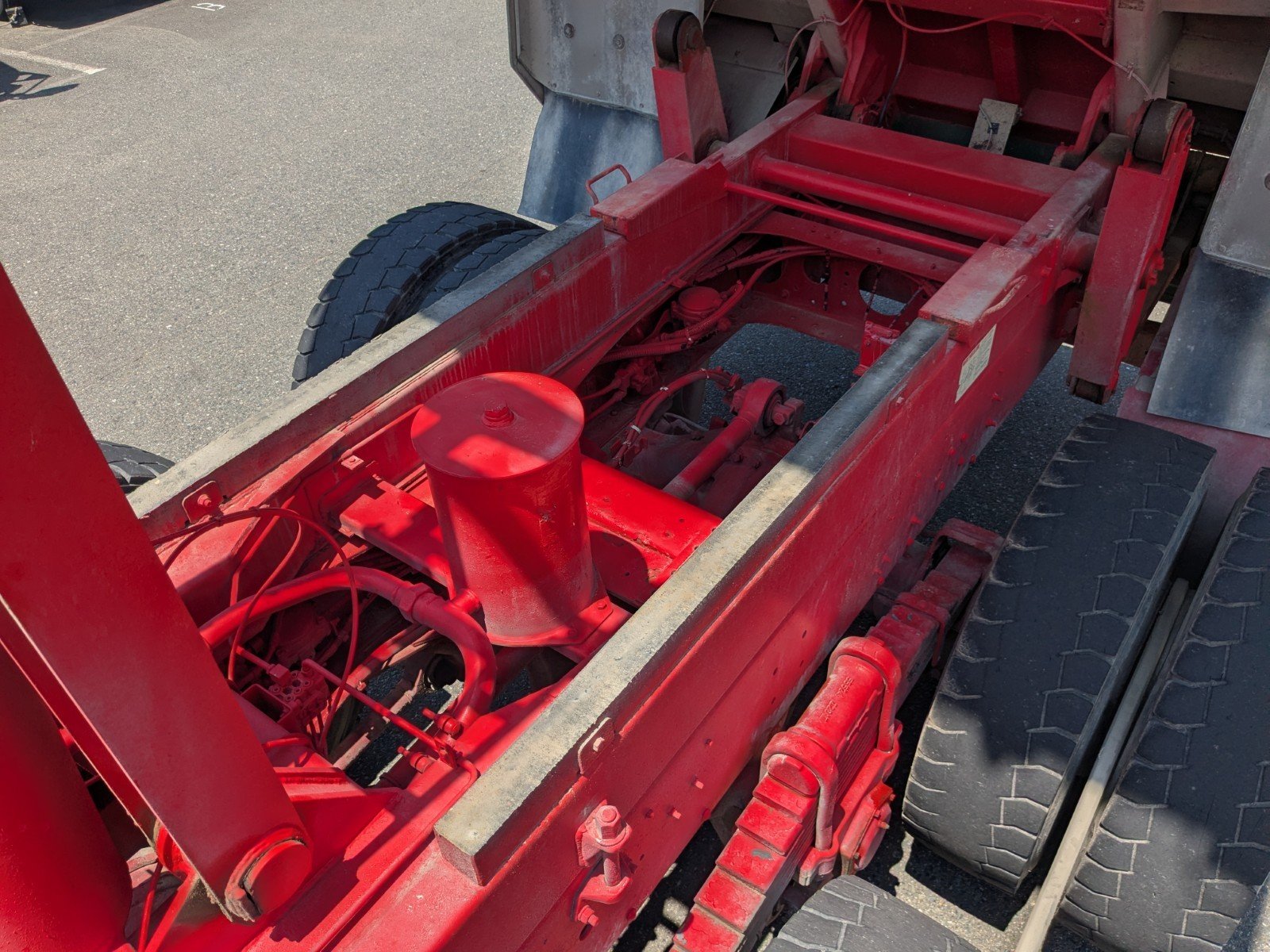 vehicle_image_20260515101934tJvDnlRqQF.jpg