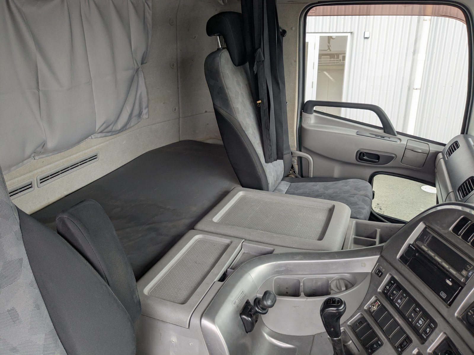 vehicle_image_20260606154418DGT3V3Rt8d.jpg