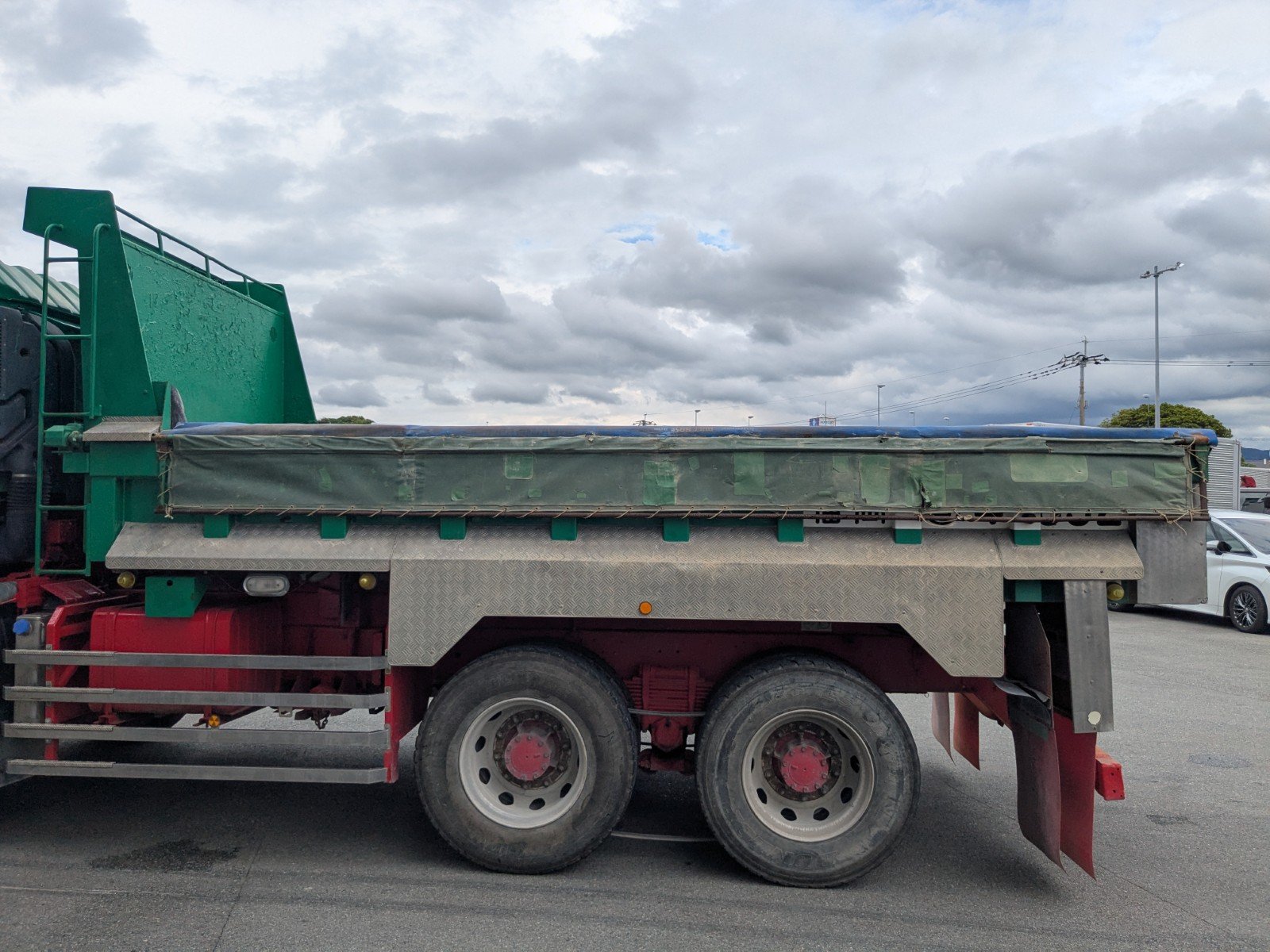 vehicle_image_20260606154418qIvYgOtlbK.jpg