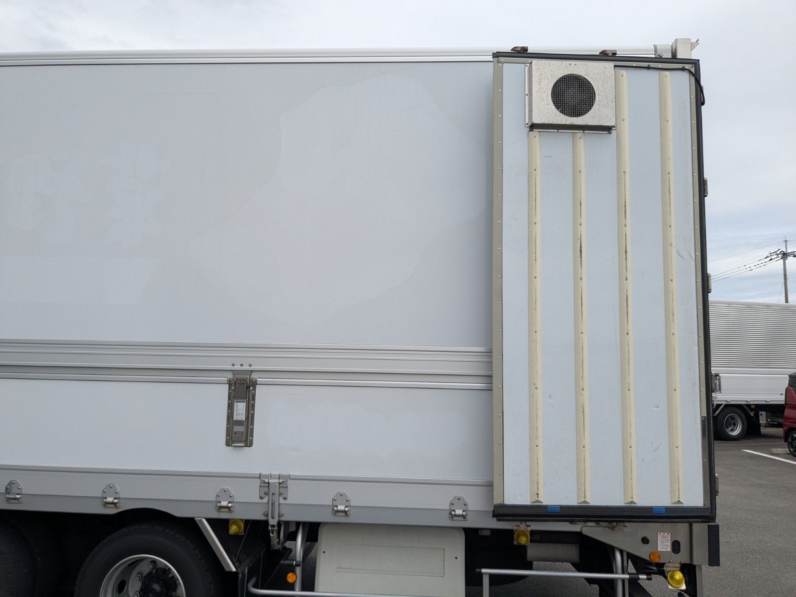 vehicle_image_20260527113507a8HuuK50AI.jpg