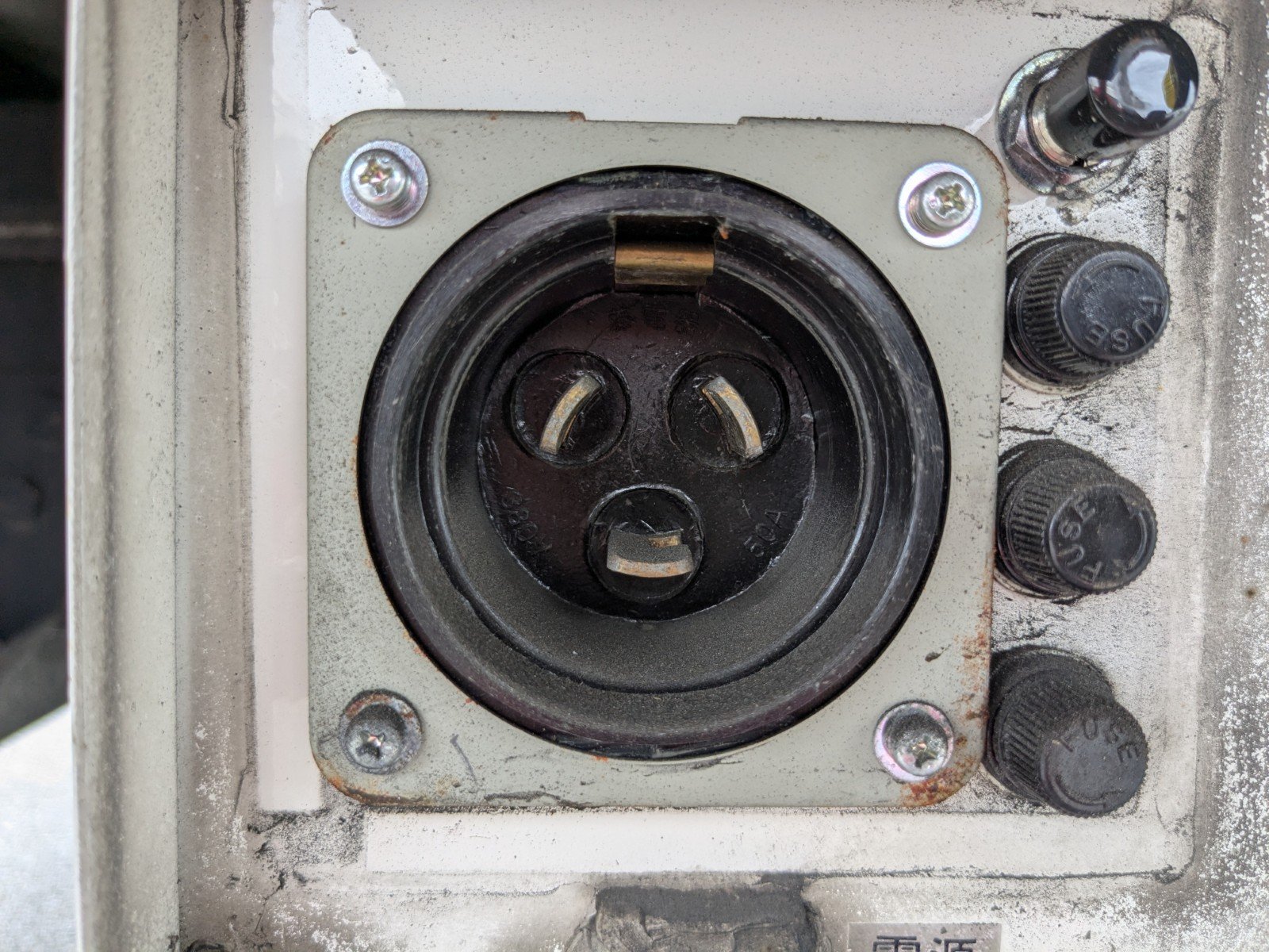vehicle_image_20260527113507rv0ZxDpU30.jpg