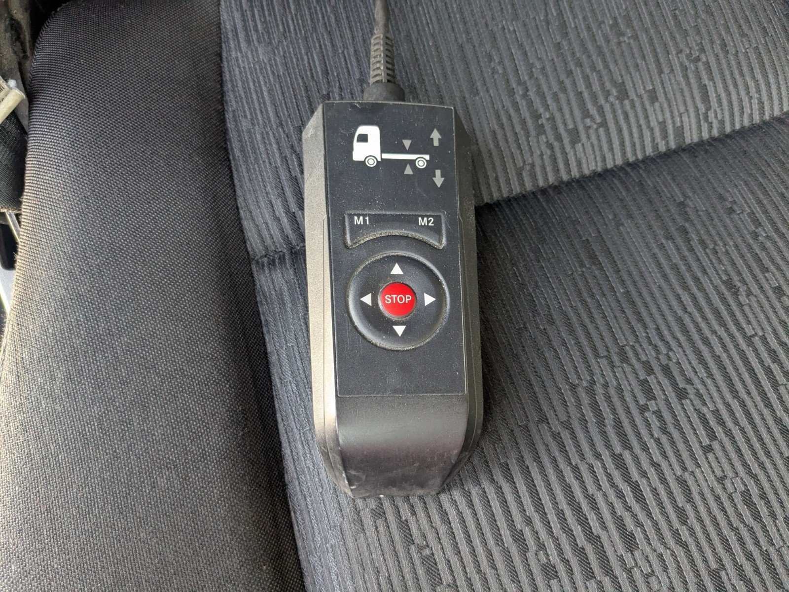 vehicle_image_20260515095658cQdUiCk0j3.jpg