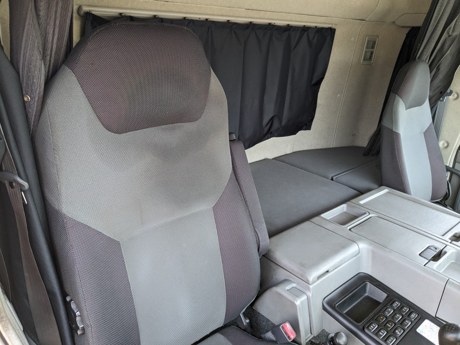 vehicle_image_20260518171225GHjTGPv6S5.jpg