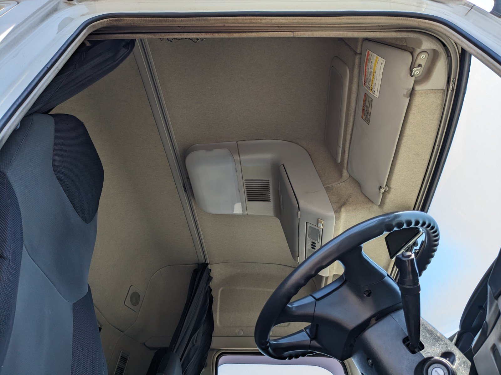 vehicle_image_20260518171225rSMqcYt2UJ.jpg
