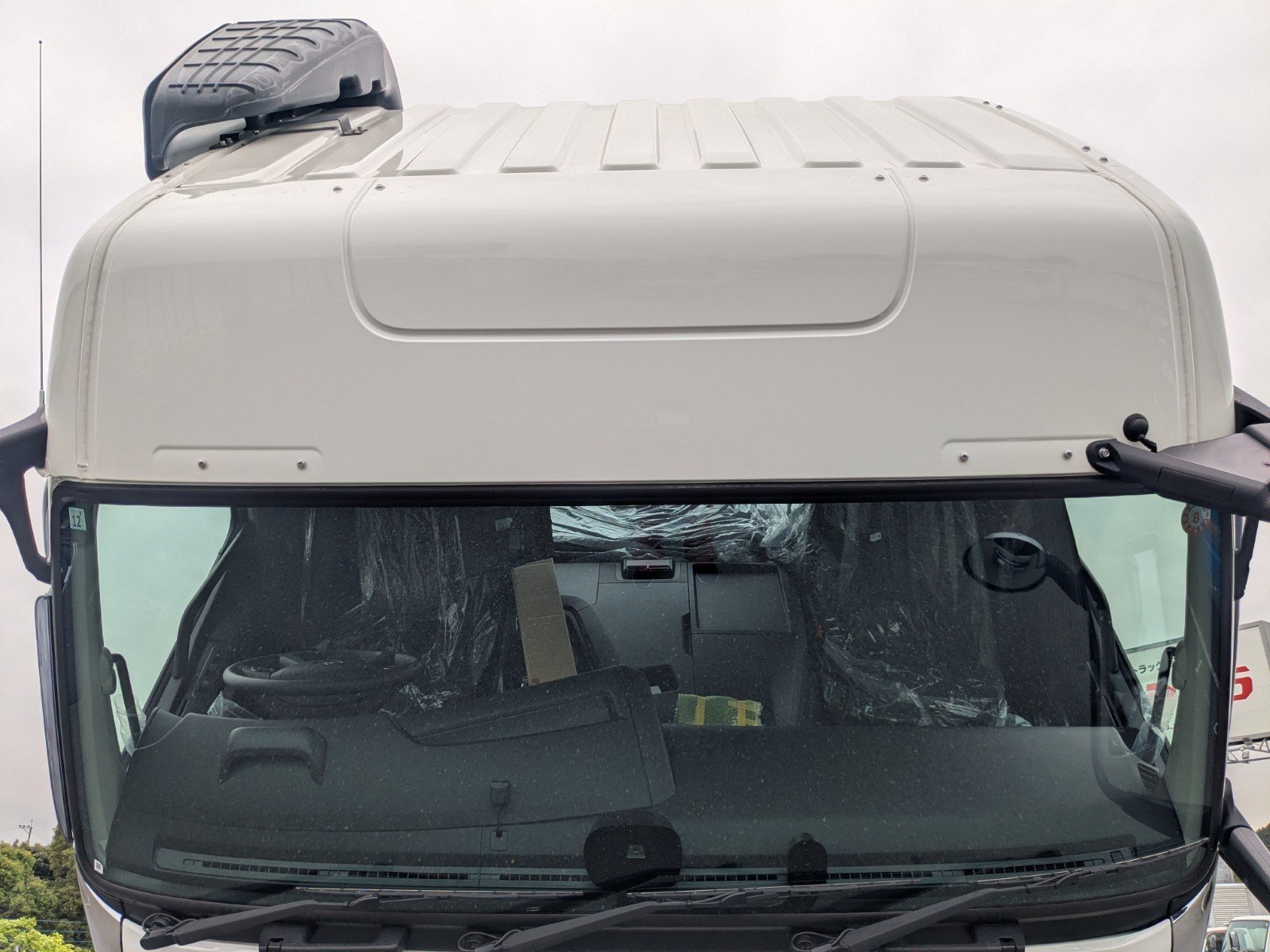 vehicle_image_20260423191850ZxWfIQkBlG.jpg