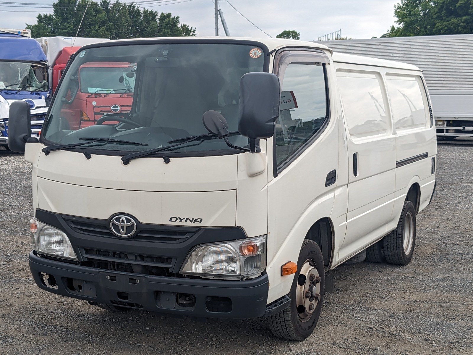 vehicle_image_20260606132632HRUWjs8u82.jpg
