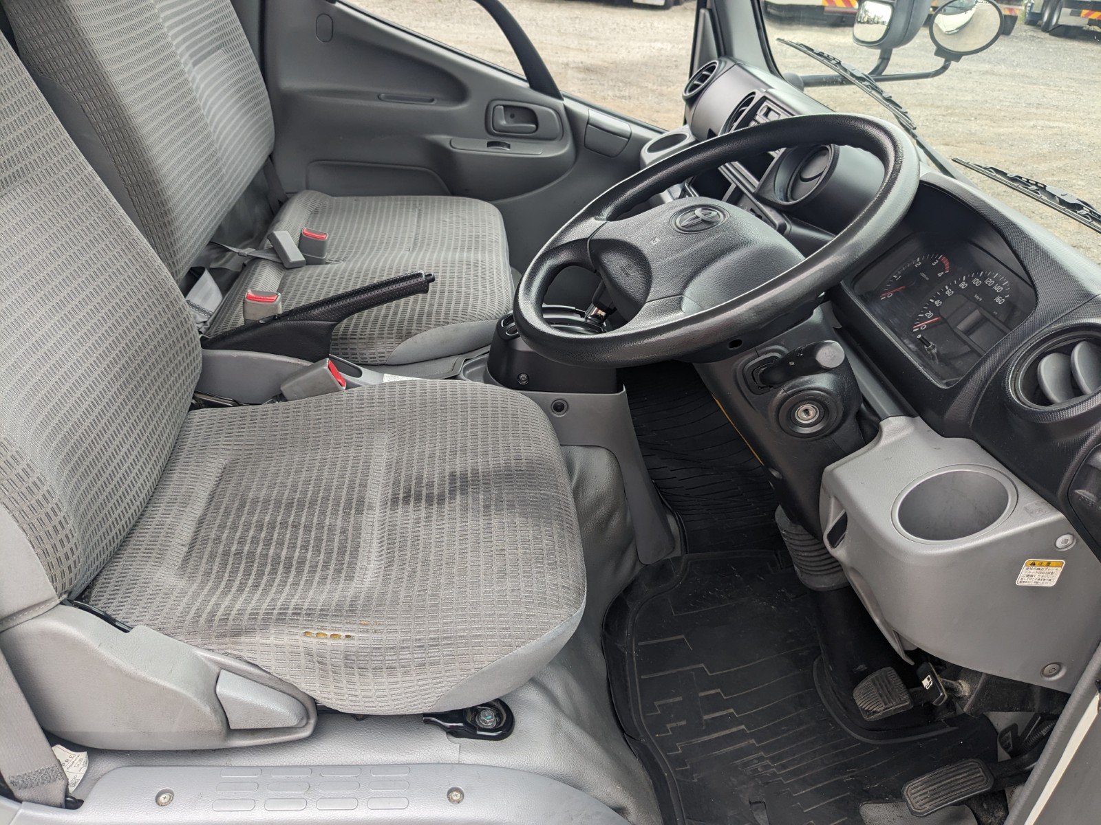 vehicle_image_20260606132632IKoa2zuGdz.jpg
