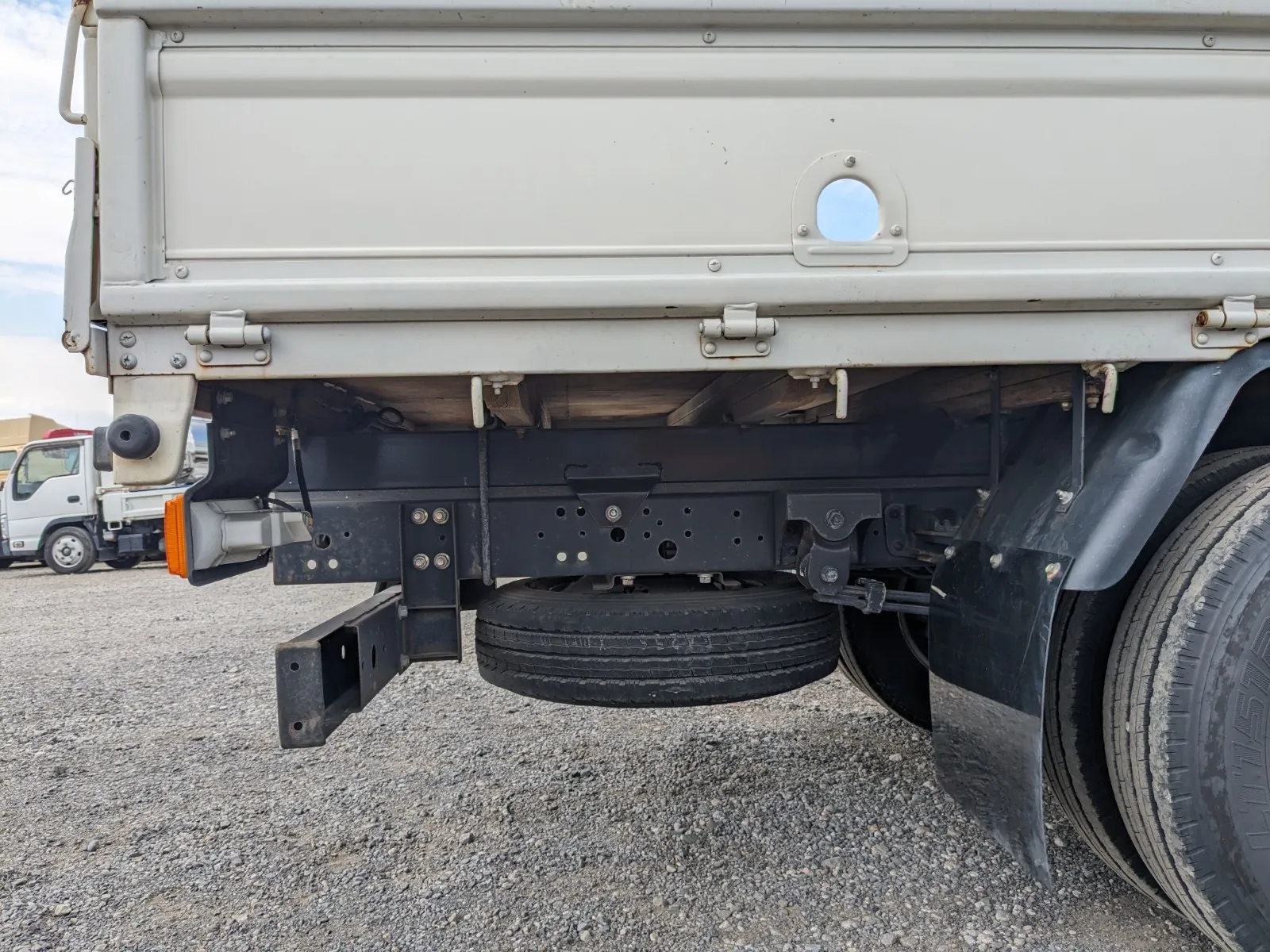 vehicle_image_2026061617251968tCUbYRqR.webp