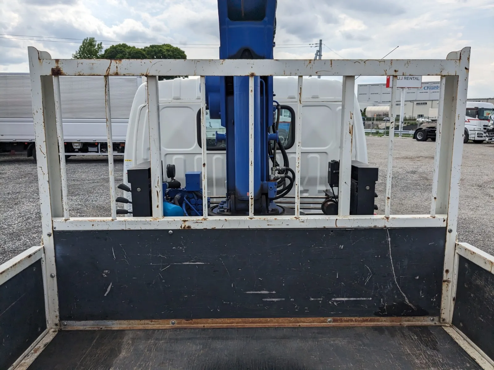 vehicle_image_20260616172519SxxgK61Mjp.webp