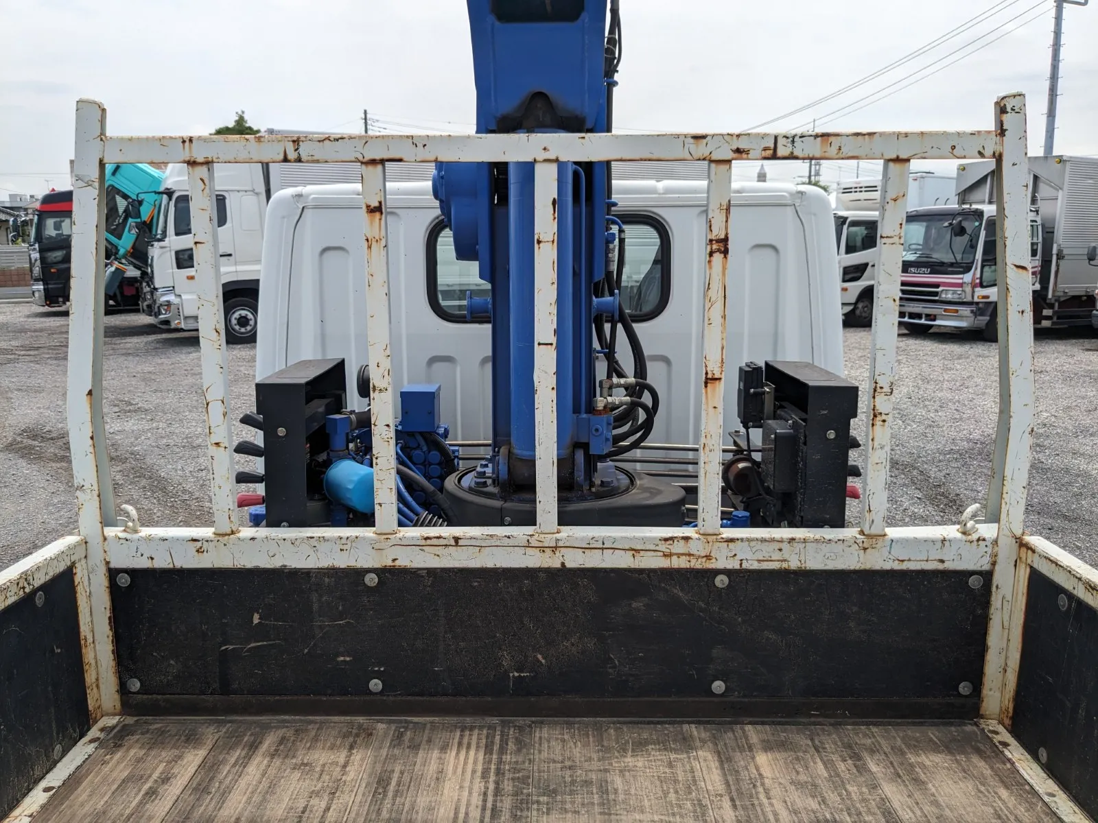 vehicle_image_20260616184640UlrOXPNQmr.webp