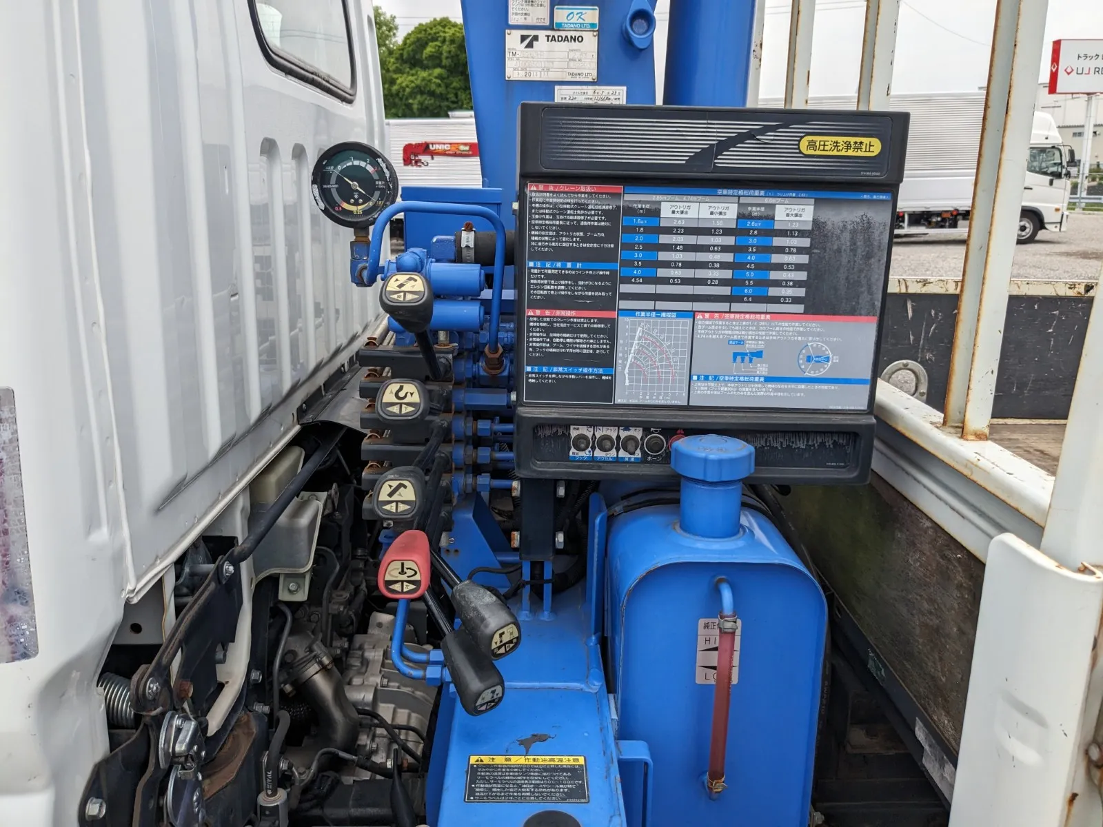vehicle_image_202606161850472E1QS2m070.webp