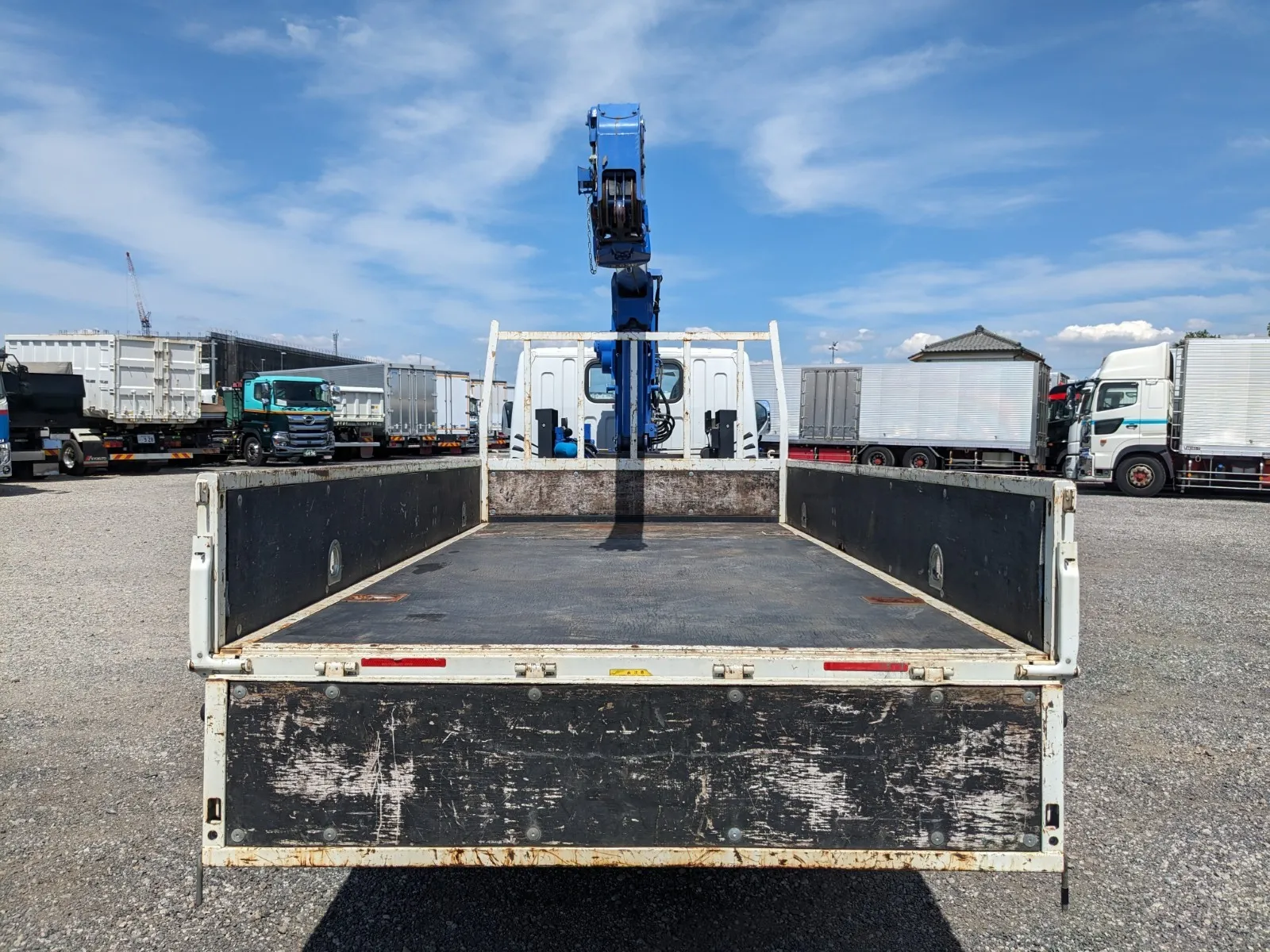 vehicle_image_20260619101223Nrw2F5RrmC.webp