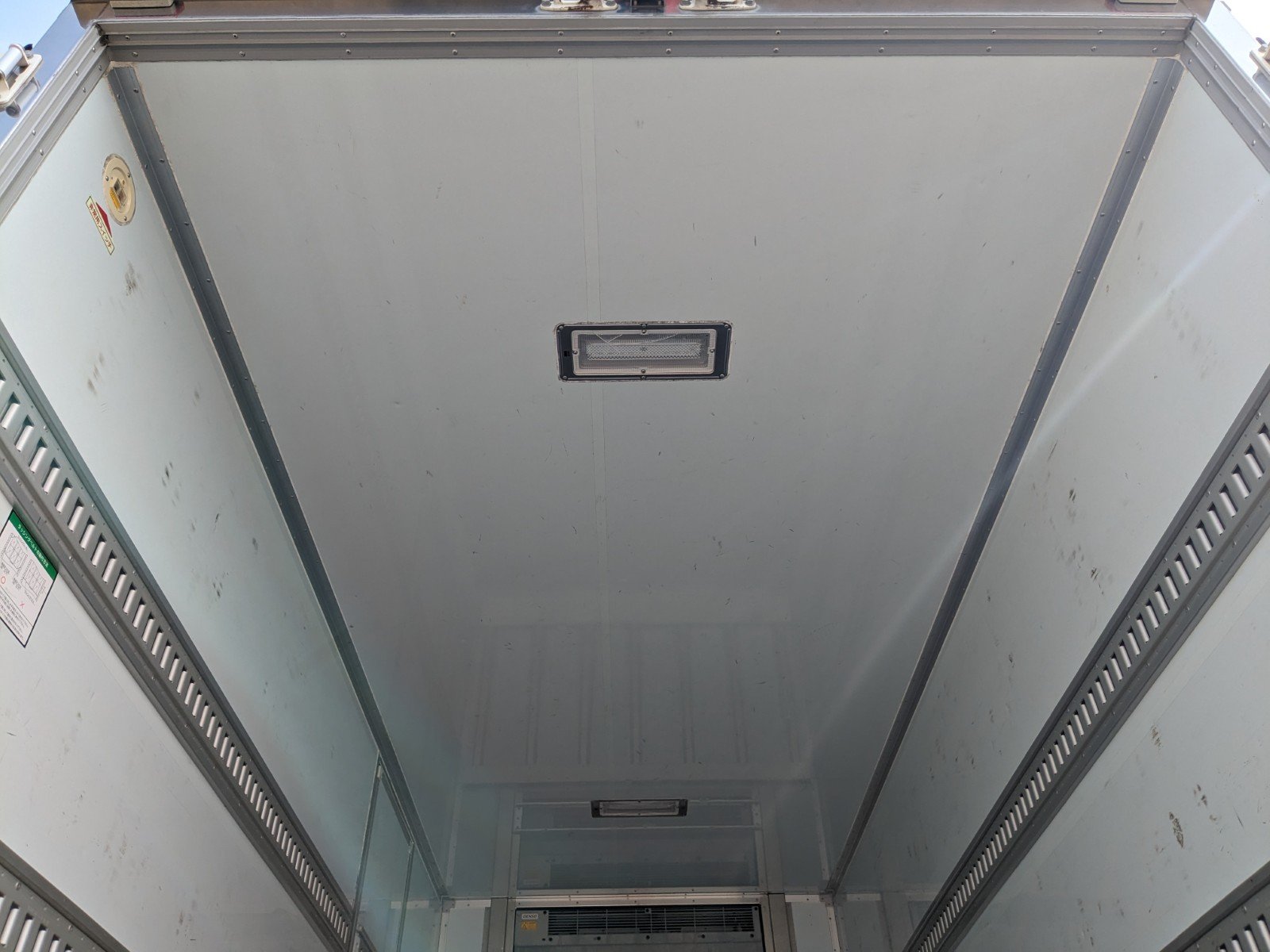 vehicle_image_20260526192031g5VyhFWgSY.jpg